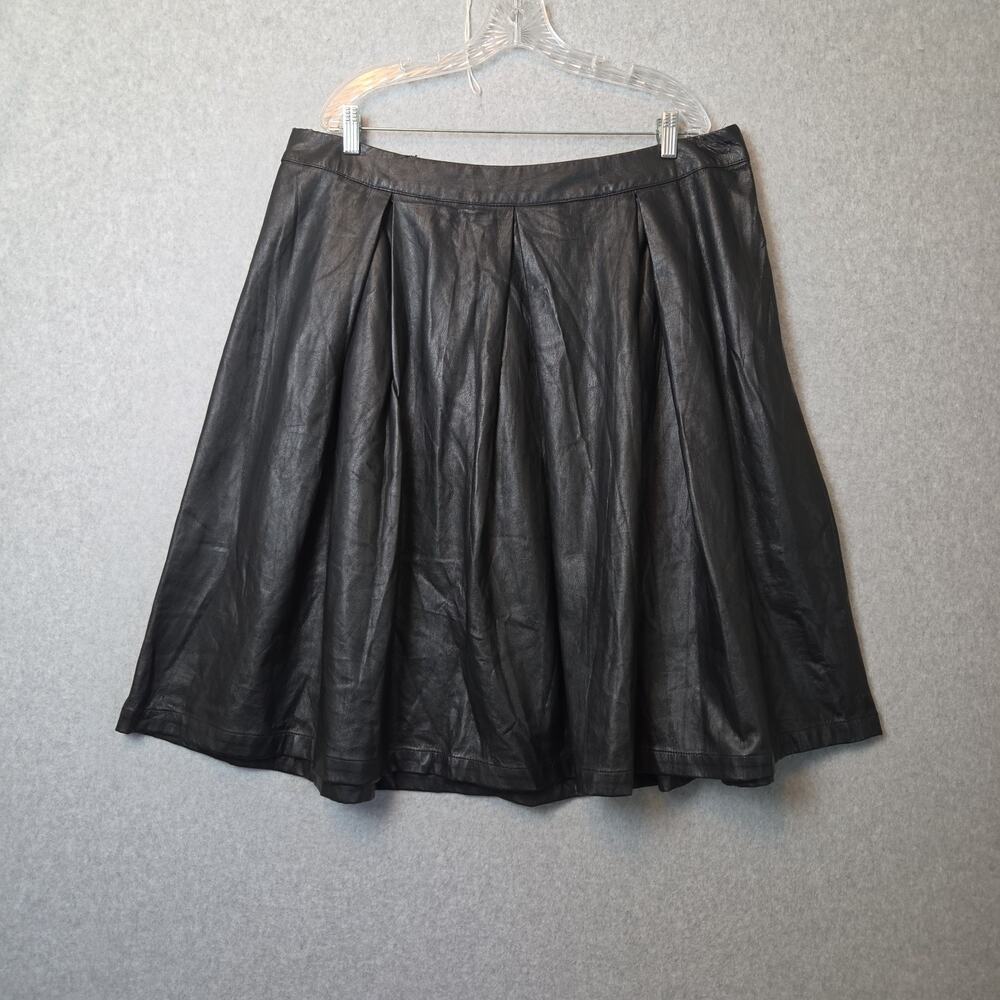 WHO WHAT WEAR Black Faux Leather Pleated Above Knee Gothic Skirt Womens Plus 18W